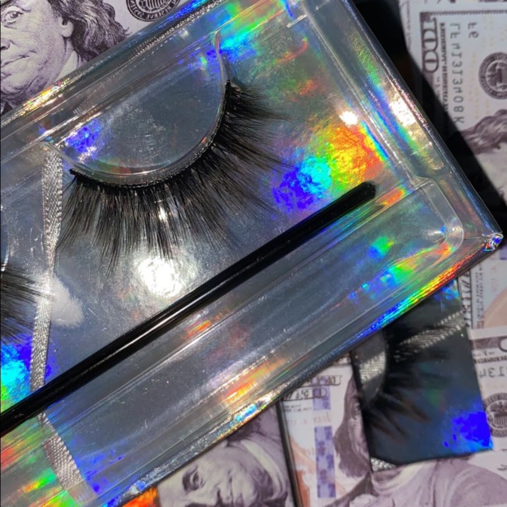 mink lashes ☺️